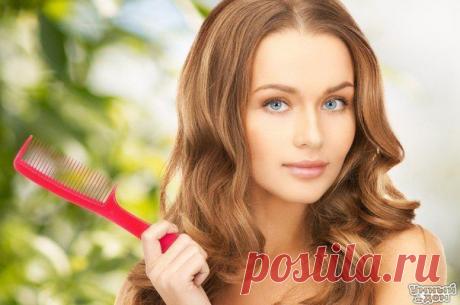 НАРОДНЫЙ РЕЦЕПТ ПРОТИВ ВЫПАДЕНИЯ ВОЛОС Нужно взять : 1/4 буханки бородинского хлеба замочить на 6-8 часов в воде, размокший хлеб размять, добавить 1 тертую луковицу, смешать, натереть волосы и голову этой смесью. Покрыть целлофаном и обвязать теплым платком. Через 3-4 часа смыть. Нужно сделать 10 таких ежедневных процедур. Волосы перестанут выпадать и станут еще гуще.