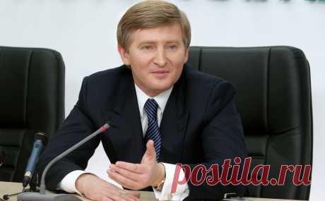 Богатейший украинец приедет в Мариуполь после слов Зеленского о приговоре. Ахметов и еще несколько бизнесменов покинули Украину на фоне сообщений о скором вторжении. Пресс-секретарь предпринимателя сообщила, что тот отправится в Мариуполь 16 февраля — день, который СМИ назвали возможной датой нападения