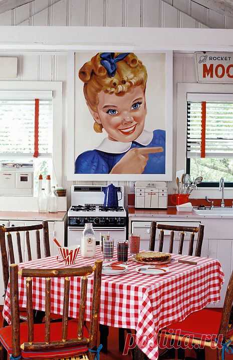 5 типов кухонь 
На кухне можно поговорить о чем угодно, но и сама она – отличная тема для беседы. Мы выбрали пять стилей оформления этой комнаты и теперь расскажем, в чем их достоинства и как сделать подобный интерьер у себя дома.