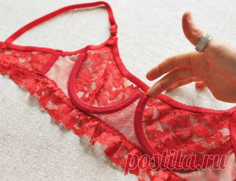 maddie flanigan в Instagram: «Excuse me while I geek out, sewing style. The interior of my newest bra has a "floating bridge" (made with bra tulle) which provides lift and support. This combined with bust darts on the bodice, the bralette is flattering, supportive and doesn't flatten you out like a pancake.»