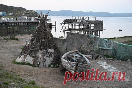 Россиянка побывала в Териберке и описала поездку фразой «разруха и хамство». Российская туристка побывала в селе Териберка в Мурманской области и описала поездку фразой «разруха, хамство и ужасный сервис». Автор материала отметила, что отправилась в путешествие на микроавтобусе с еще двумя взрослыми и пятью детьми летом 2023 года. По словам россиянки, они столкнулись с некоторыми проблемами.