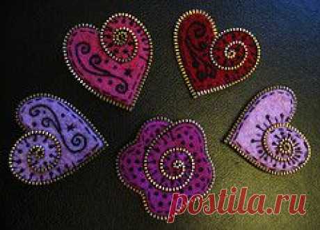 ТЕКСТИЛЬНАЯ БРОШЬ