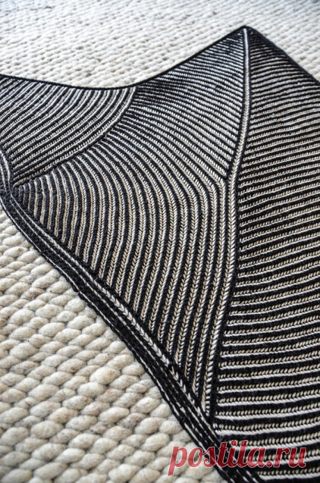 Шаль двухцветной патентной резинкой Askews me - Вяжи.ру