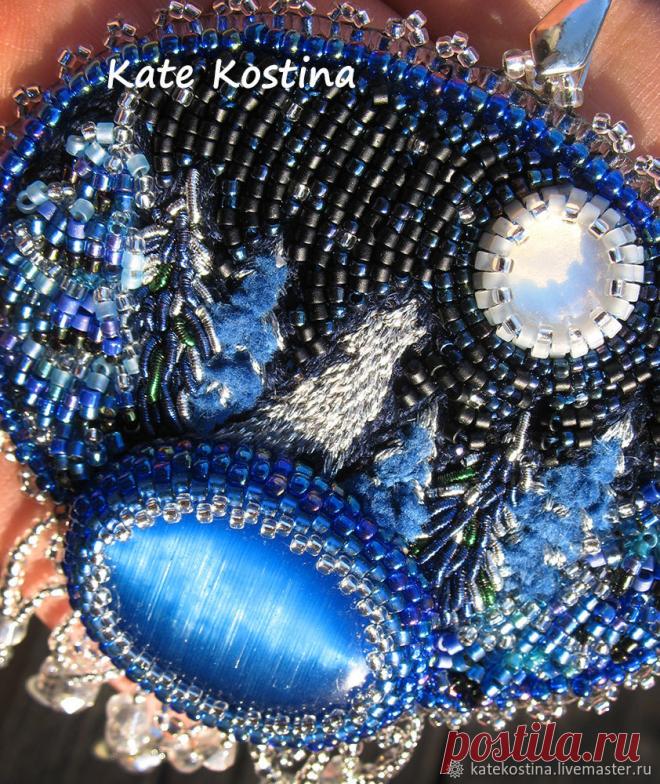 Процесс создания кулона «Заледеневшее озеро»: вышивка гладью и бисером - Ярмарка Мастеров - ручная работа, handmade