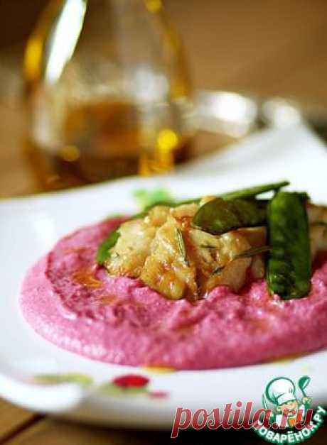 Рыба, глазированная медом и соевым соусом со свекольным пюре - кулинарный рецепт