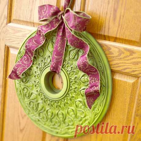 Потолочные розетки (медальоны) как декор для стен
