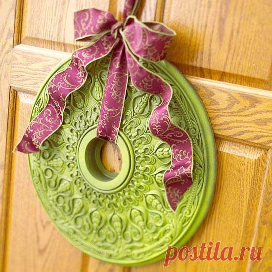 Потолочные розетки (медальоны) как декор для стен