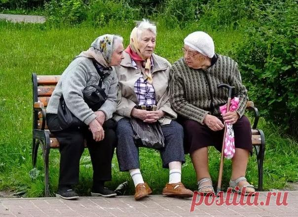 Скорое слово,чтобы у недруга против вас ничего не вышло.

Если вы хотите сделать так,чтобы у вашего врага ничего против вас не получилось,жалобы,злость и другие вредности,то как увидите двух,а лучше трех сплетничающих женщин во дворе ,скажите трижды шепотом:

