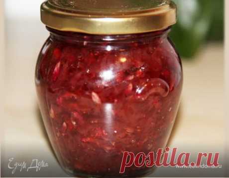 Варенье из лепестков чайной розы.