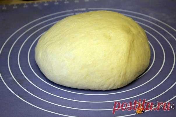 Тесто для булочек и сладких пирожков Отличное сдобное тесто для булочек и сладких печеных пирожков, приготовленное в хлебопечке. Один из моих любимых рецептов сдобного дрожжевого теста!