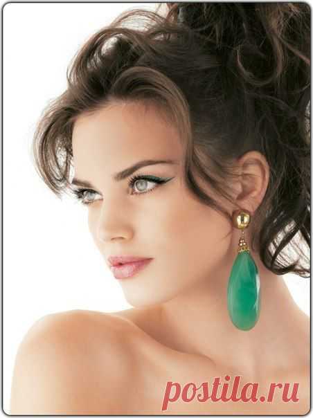 То ты кошечка,то ты львица, То рабыня ты,то царица. То монашка,то распутница, То всему ты миру ...