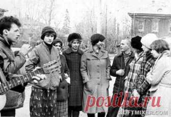 Сленг поколений 60x-80x Сленг — одно из интересных и, одновременно, сложных явлений языка. Многие исследователи относят сленг к социальным диалектам… И мы не могли почему-то в детстве обойтись без этих словечек, зачастую мало или отдалённо напоминающих нормальные слова.