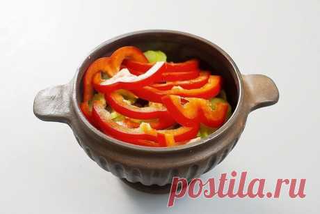 Открыв крышку этих горшочков, я была одурманена ароматом! Самое вкусное блюдо.