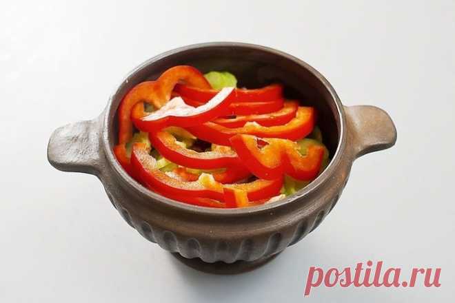 Открыв крышку этих горшочков, я была одурманена ароматом! Самое вкусное блюдо.
