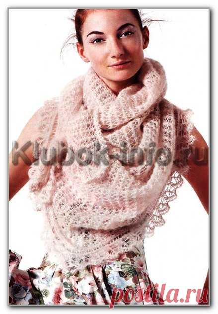 Вязание спицами. Описание женской модели со схемой и выкройкой. Мохеровая ажурная шаль с зубчатыми бордюрами. Размер: 93 х 186 см