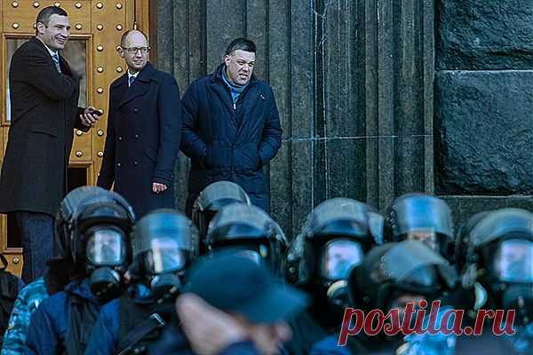 Агент тайного ордена. Теневая жизнь Арсения Яценюка&#8230;&nbsp; &nbsp;Выживи сам