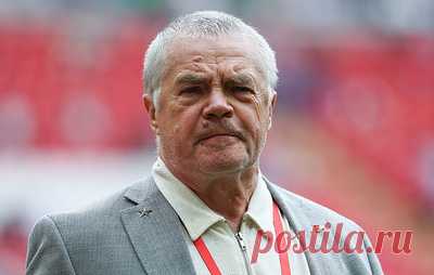 Александр Медведев заявил, что попробует пробиться в заявку "Амкала" на матч Кубка России. В третьем круге "пути регионов" футболисты "Амкала" сыграют против "Салюта"