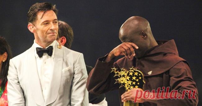 Преподаватель из глухой африканской деревни признан лучшим учителем в мире и получит $ 1 млн . Милая Я