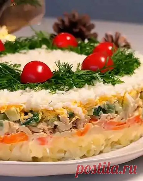 Готовим слоеный салат с курицей