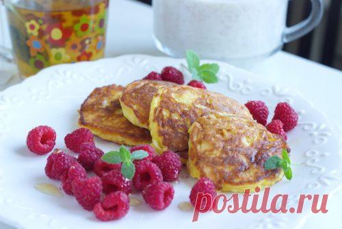 Яблочные бисквитные оладьи — Кулинарные рецепты любящей жены