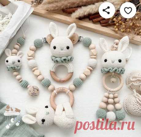 (70) Pinterest