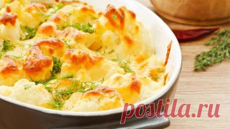 Рецепт, который ищут все! Цветная капуста под соусом бешамель за 15 минут Этот рецепт настоящий ХИТ! Миллионы просмотров и тысячи положительных отзывов. Запеченная цветная капуста под соусом бешамель и сыром в духовке всего за 15 минут. Просто и вкусно. Можно на праздник и на каждый день. Даже ваши дети полюбят цветную капусту после того, как попробуют...