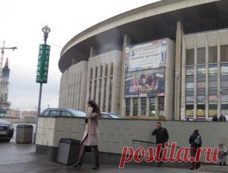 Павел Фукс продал 27,5% московского СК «Олимпийский» Дмитрию Шумкову