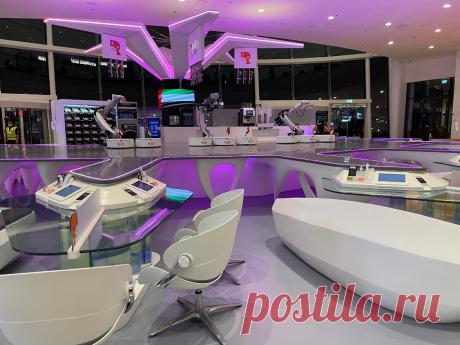 Кормят и танцуют: побывала в необычном робокафе в Дубае – стоит ли развлечение своих денег | Соло - путешествия | Яндекс Дзен