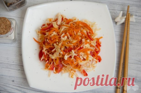 Салат из капусты, болгарского перца и корейской моркови — Мой садочек