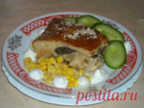 Запечённый минтай под картофельно-грибной шубой.