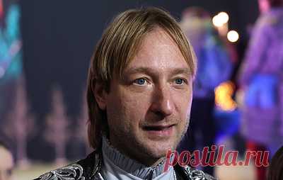 Плющенко назвал фигуристку Жилину труженицей и пахарем. В пятницу Жилина заняла первое место на втором этапе юниорского Гран-при России в Сочи