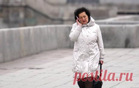 Юристы предложили уведомлять слушателей радио о статусе музыканта-иноагента. Перед воспроизведением песни в эфире радиостанции продолжительность маркировки с указанием ФИО должна составлять не менее 15 секунд, считает адвокат Сергей Бадамшин.