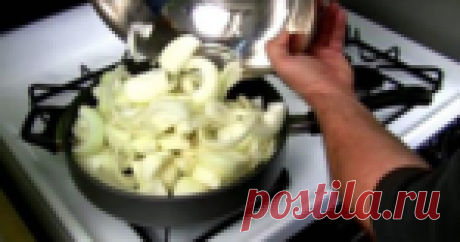 луковый суп(куриный и говяжий бульон)