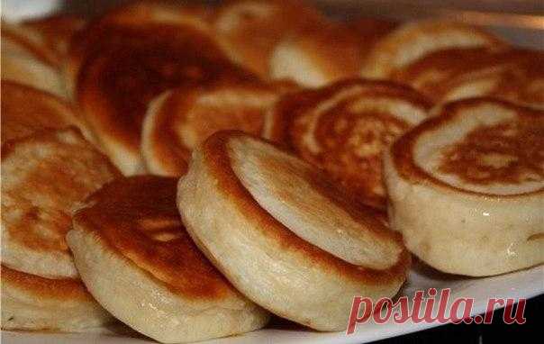 Пышные оладушки на кипяченом кефире - самые вкусные и пышные...