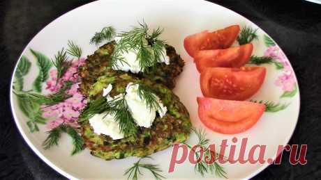 Для легкого и вкусного завтрака Кабачковые оладьи с овсянкой. Зеленые оладьи.