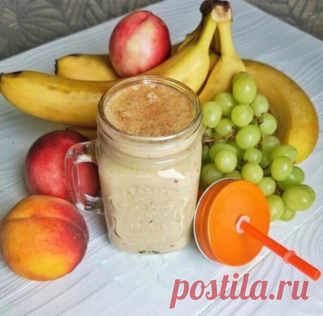 Смузи с овсянкой, йогуртом,
бананом и персиком.
Вкусный вариант для завтрака.
КБЖУ на порцию 370/10,9/7,1/65,7
Ингредиенты:
Овсяные хлопья —20 г
Натуральный йогурт 2,5% - 200 мл
Банан - 150 г
Персик - 100 г
Корица по вкусу

Соединяем все ингредиенты и
взбиваем блендером.
Как вариант, можно пойти более длинным путем, овсяные хлопья залить йогуртом и поставить в холодильник на ночь. А утром соединить с фруктами и взбить блендером.

Приятного аппетита!

Вместо персика мож...