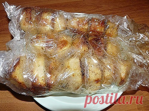 ПРАЖСКОЕ САЛО в пакетах - Ну, Очееееень ВКУСНО.

Это фирменный рецепт. Только в одном месте в Праге готовят это ВКУСНЕЙШЕЕ блюдо. Этот рецепт был взят у самого шеф-повара кафе, которое за счет этого вкуснейшего рецепта и живет! И к ним едет весь город отведать это блюдо. Обязательно попробуйте приготовить!

Рецепт на сайте: http://quharka.ru/recipes/100131/prazhskoe-salo-v-paketah.html?t=0945