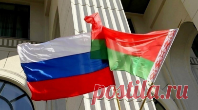 Минск ратифицировал соглашение с Москвой о защите от незаконного преследования. Верхняя палата парламента Белоруссии ратифицировала соглашение с Россией о мерах по взаимной защите граждан от незаконного преследования иностранными государствами и международными органами юстиции. Читать далее