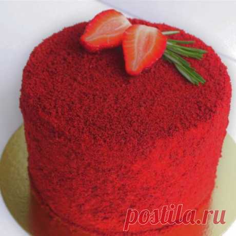 Красный бархат  

* яйца — 3 шт.; 
* сахарный песок — 1,5 ст.; 
* муку — 2,5 ст.; 
* кефир — 300 мл; 
* растительное масло — 100 мл; 
* какао-порошок — 1,5 ст. л.; 
* соду — 1 ч. л.; 
* разрыхлитель — 2 ч. л.; 
* ванильный сахар — 2 ч. л.; 
* красный краситель; 
* соль — по вкусу. 
 
В кефир комнатной температуры добавляем чайную ложку соды. Размешиваем. Оставляем смесь взаимодействовать. 
Смешиваем яйца и сахарный песок. Лучше взбивать с помощью миксера, тогда м...