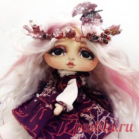 Вы были на собеседованиях? 👻
 Я да. На 12 . На 13 меня взяли!  Аллилуйя! 
Я  ходила на них как на работу! 
И так неистово старалась понравится каждому,  правильно отвечала на все дурацкие вопросы- мол кто я через 10 лет и какую хочу зп!  Улыбалась во весь рот!  И нервно подергивала ножкой. 
А когда просили продать , типа давай сыграем сценку! - покрывалась холодным потом- но внешне снова делала безумное лицо - счастливые глаза!  Да я ж вообще жила и мечтала придти  сыграт...