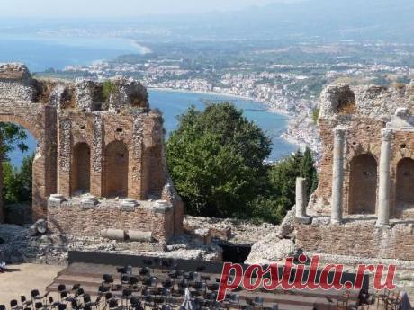 Sicily, Italy: Greek Theatre at Toramina, province of Messina , Sicily region Italy | Italia