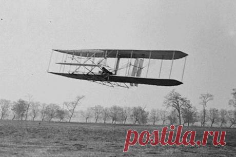 Полезный отрывок из новой книги &quot;Путеводитель по лжи&quot; ( — Братья Райт были исключены из школы и, так вышло, не имели никаких знаний в области воздухоплавания или физики. Многие тогдашние эксперты, знания которых были довольно формальными, уверяли, что полет на аппарате тяжелее воздуха невозможен. Братья были самоучками, и их воля к победе сделала свое дело — они де-факто стали экспертами, когда построили функционирующий самолет тяжелее воздуха, тем самым доказав несостоятельность…