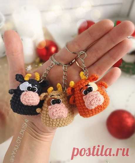 Вязаный бычок брелок крючком | Амигуруми