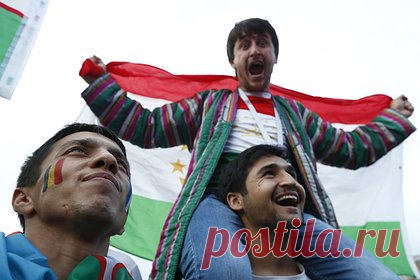 Определился соперник сборной России по футболу в ближайшем матче. Определился соперник сборной России по футболу в ближайшем товарищеском международном матче. Команда Валерия Карпина 17 ноября на выезде встретится с Таджикистаном. Поединок пройдет в Душанбе и начнется в 18:00 по московскому времени. Прежде соперники ни разу не играли друг с другом.