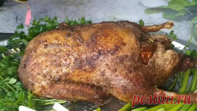 Утка с яблоками и специями к Новогоднему столу, цыганка готовит.