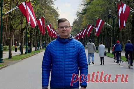В Латвии противников вакцинации назвали советскими колонистами. Депутат Сейма Латвии от праворадикального Национального блока Янис Иесалниекс пожаловался на то, что больницы Риги переполнены русскоязычными гражданами. Он утверждает, что пропаганда Кремля привела к провалу кампании по вакцинации русскоязычного населения, что портит жизнь другим гражданам республики.