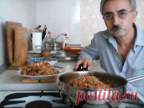 Так как я уже на пенсии, решил помочь немного нашим женщинам. Потому что часто сегодня мужике не очень любят работу. Женщине приходится работать и кормит семью, учит детей, воспитывать и так дали. Все кухонный посуду модернизирую что бы было им хот как то помочь. Мной созданный Универсальный Дуршлаг может выполнят 5 функции. Работает как защитный экран, собирает шлаки пены, не допустит утечку жидкость, разделяет бульон от пены и шлака. Так же можно применят  как обычный Дуршлаг!