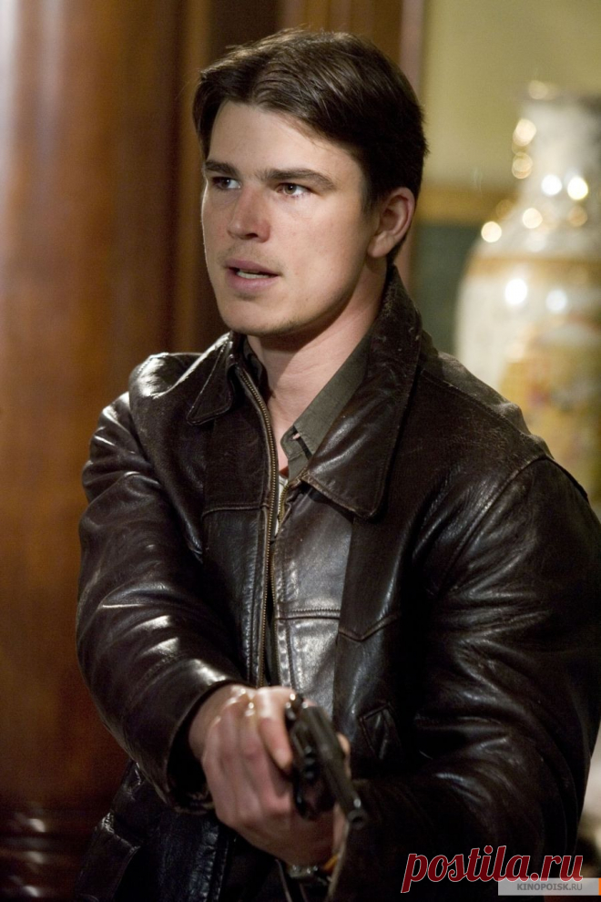 Джош Хартнетт