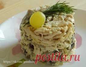 Грибной салат с курицей.