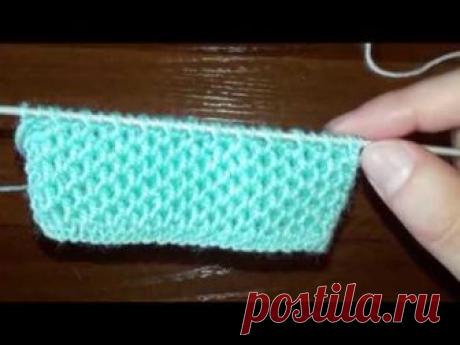 Узор Соты Очень объёмный и нарядный односторонний узор идеально подойдет под шапочки и варежки. Так же неплохо такой узор будет смотреться на любой тёплой вещи.